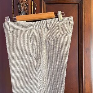 Jones New York Women's Pinstripe Straight Leg seersucker Pants - Black and White